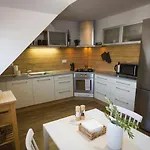 Maisonette With Terrace דירה *