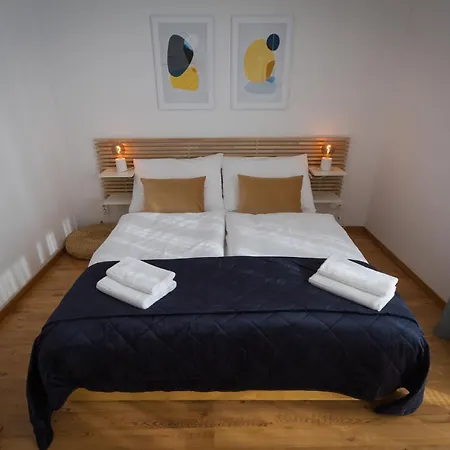 شقة Maisonette With Terrace براتسيلافا