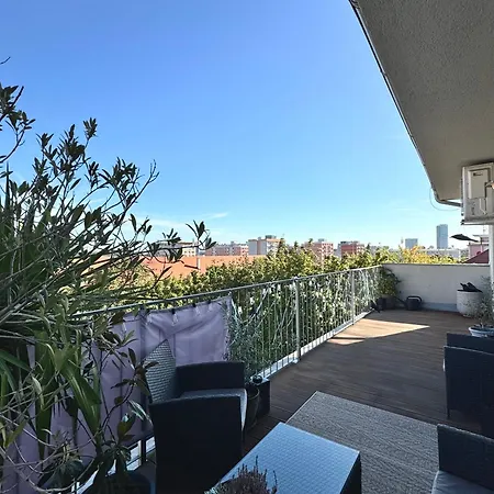 Maisonette With Terrace شقة براتسيلافا