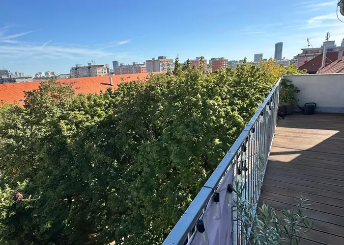 Maisonette With Terrace *